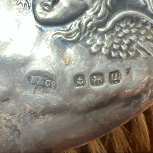 Antique Victorian Edwardian Sterling Silver Hairbrush Cherubs Angels Repousse main image 5